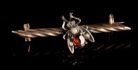 Lot 1009 - A Victorian fly pattern bar brooch, the fly...