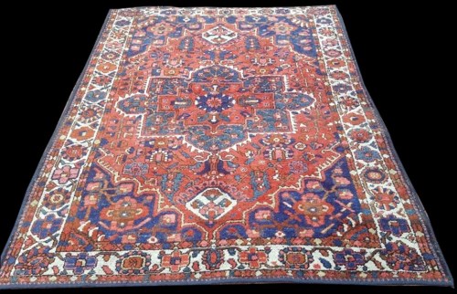 Lot 1055 - A Bakhtiari rug, early 20th Century, geometric...
