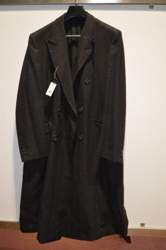 Lot 198 - A gentleman's grey woolen overcoat, by H....
