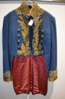 Lot 206 - An early 20th Century woolen footman's coat in...