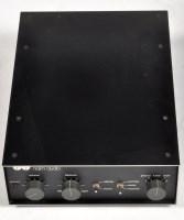 Lot 985 - A Naim Audio NAC32 pre amplifier.