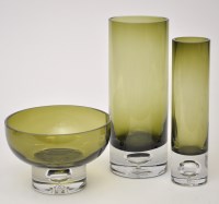 Lot 1088 - A green and clear glass pedestal bowl; and two...