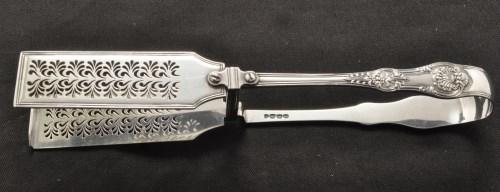 Lot 248 - A pair of George IV silver asparagus tongs,...