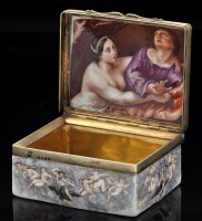 Lot 716 - Silver gilt mounted porcelain snuff box,...