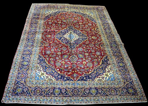 Lot 861 - A Kashan carpet, the central foliate medallion...