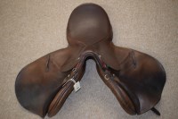 Lot 284 - A brown leather English hunting saddle...