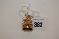 Lot 382 - A 9ct. yellow gold and quartz fob seal, the...