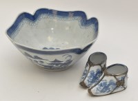 Lot 17 - Pair of Chinese blue and white shoes with...