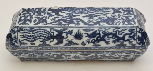 Lot 48 - Chinese blue and white Ming style brush box...
