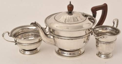 Lot 416 - A George V three-piece silver tea service, by...
