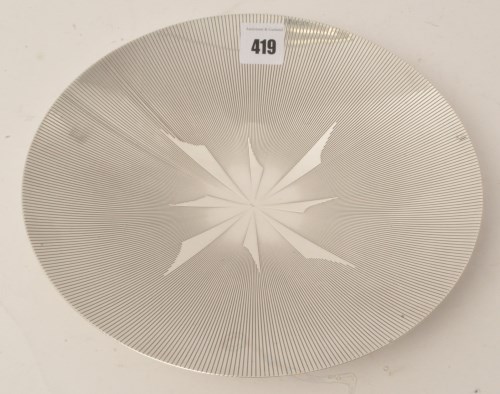 Lot 419 - A George VI silver dish, by Mappin & Webb,...
