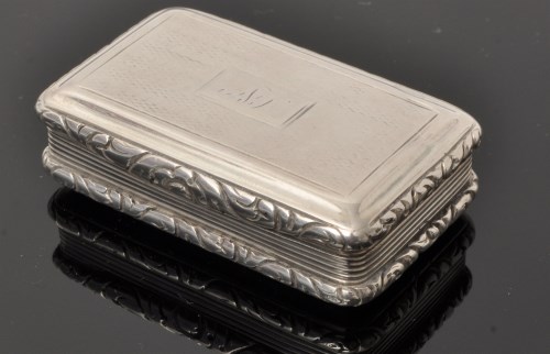 Lot 461 - A George IV silver snuff box, by T.S.,...