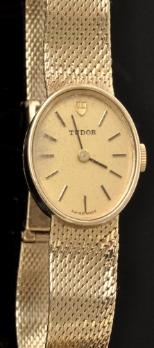 Lot 509 - A 9ct. yellow gold cased Tudor cocktail watch,...