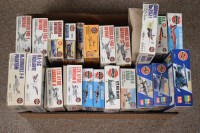 Lot 1694 - Airfix model constructor kits, mainly 1:72...
