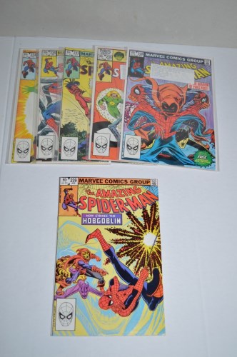 Lot 1037 - The Amazing Spider-Man: 233, 234, 235, 236,...