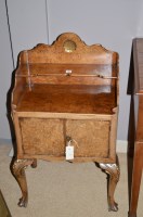 Lot 731 - A reproduction Queen Anne style figured walnut...