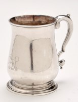 Lot 555 - A George II silver tankard, by William Shaw &...