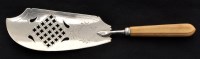 Lot 559 - A George III silver fish slice, by Thomas...