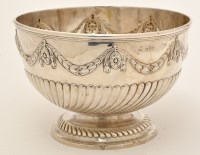 Lot 589 - A Victorian silver rose bowl, by Daniel & John...