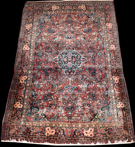 Lot 758 - A Kashan rug, the foliate medallion surrounded...