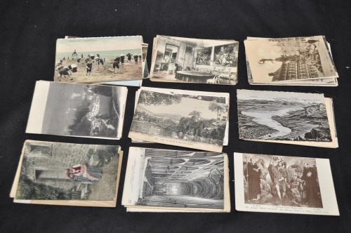 Lot 61 - A large collection of mainly first half 20th...