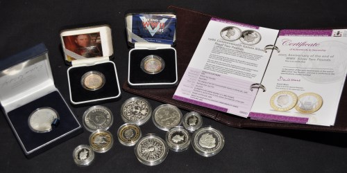 Lot 87 - Silver proof coins to include crowns from 1935,...