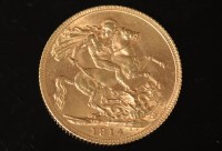 Lot 103 - A George V gold sovereign 1914