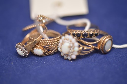Lot 601 - Five 9ct. yellow gold rings, some set with...
