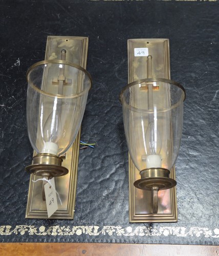 Lot 49 - A pair of modern brass wall light fittings, on...
