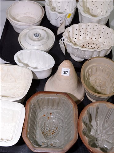 Lot 217 - A quantity of stoneware and other pottery...