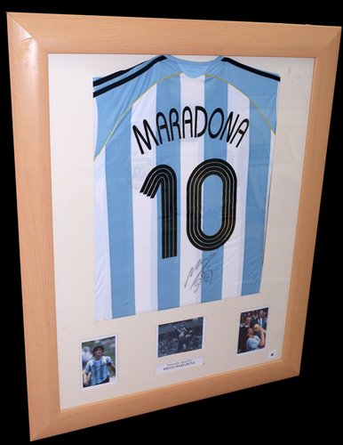Lot 87 - An Argentina replica football shirt signed by...