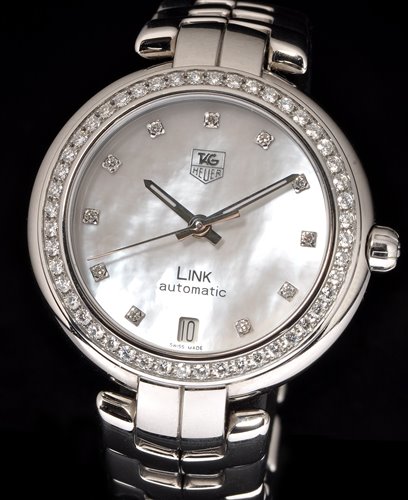 Lot 681 - Tag Heuer: a lady's stainless steel wristwatch