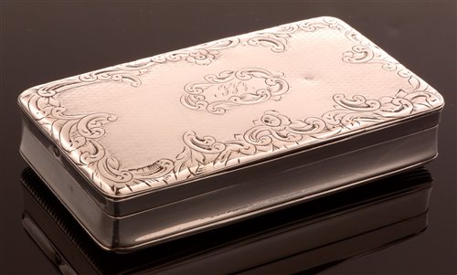 Lot 640 - French silver snuff box