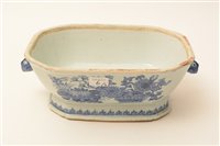 Lot 6 - A mid 18th Century Chinese blue and white...