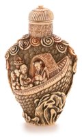 Lot 39 - Early 19th Century Chinese ivory snuff bottle