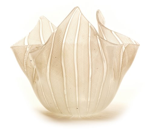 Lot 1013 - A Murano Fazzoletto handkerchief vase