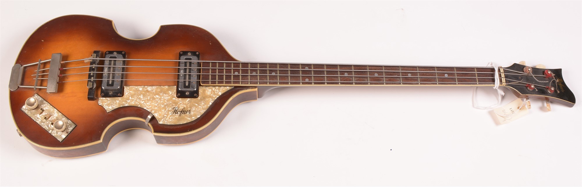 Lot 36 A Hofner 500/1 violin "Beatle" bass guitar