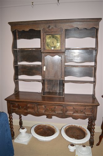 Lot 814 - oak dresser with clock