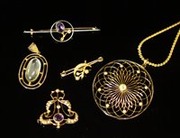 Lot 718 - Edwardian jewellery