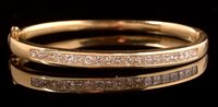 Lot 749 - Diamond bangle