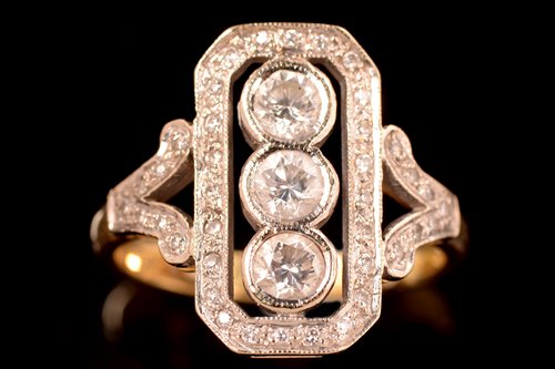 Lot 766 - Art Deco diamond ring