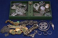 Lot 144 - Miscellaneous jewellery.