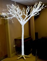 Lot 605 - LED crystal Christmas tree