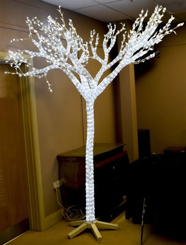 Lot 606 - LED crystal Christmas tree