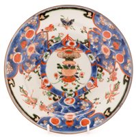 Lot 34A - A Kangxi Famille Verte soup plate