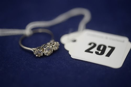 Lot 297 - Three stone diamond ring