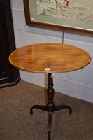 Lot 866 - Occasional table
