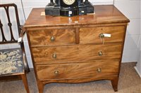 Lot 858 - Chest of drawers