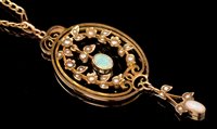 Lot 528 - Opal and pearl pendant