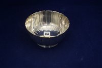 Lot 358 - An Elizabeth II silver bowl